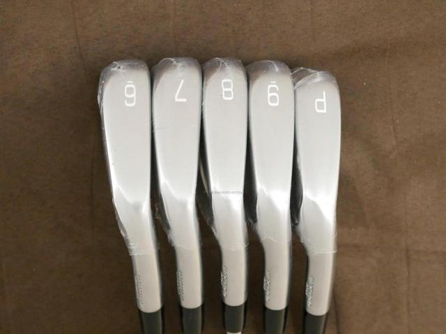 Iron set : Mizuno : **ของใหม่ ยังไม่แกะพลาสติก** ชุดเหล็ก Mizuno JPX 923 Forged (รุ่นล่าสุด ปี 2023 ตัวท๊อป นุ่ม แน่น) มีเหล็ก 6-Pw (5 ชิ้น) ก้านเหล็ก NS Pro 950 NEO Flex S