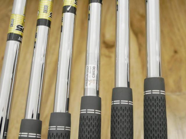 Iron set : Taylormade : ชุดเหล็ก Taylormade P790 (ตัวท้อปสุด ปี 2018) มีเหล็ก 5-Pw (6 ชิ้น) ก้านเหล็ก GS95 R300