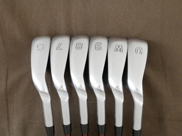 Iron set : Ping : ชุดเหล็ก Ping G700 (ปี 2019 Japan Spec. ใบใหญ่ ง่ายที่สุด ไกลที่สุดของ Ping) มีเหล็ก 6-Pw,Aw (6 ชิ้น) ก้านกราไฟต์ Mitsubishi FUBUKI Flex R