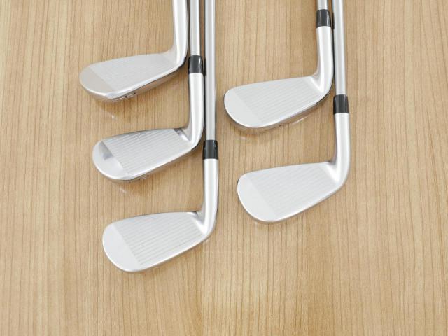 Iron set : Titleist : ชุดเหล็ก Titleist T200 Forged (รุ่นปี 2022 Japan Spec) มีเหล็ก 6-Pw (5 ชิ้น) ก้านกราไฟต์ Titleist 3D055 60 Flex SR