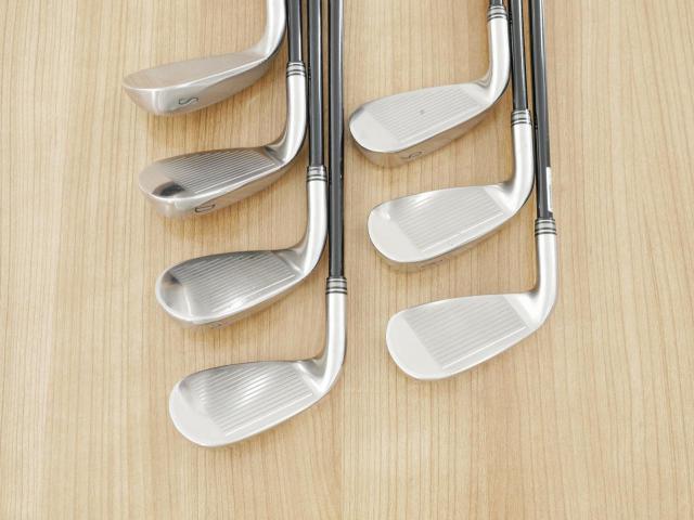 Iron set : XXIO : ชุดเหล็ก XXIO Cross (ออกปี 2019 ตีไกลที่สุดของที่สุดจาก XXIO หน้าเด้งสุดๆ) มีเหล็ก 7-Pw,Aw,Dw,Sw (7 ชิ้น ตีไกลกว่าปกติ 2 เบอร์) ก้านกราไฟต์ Flex R