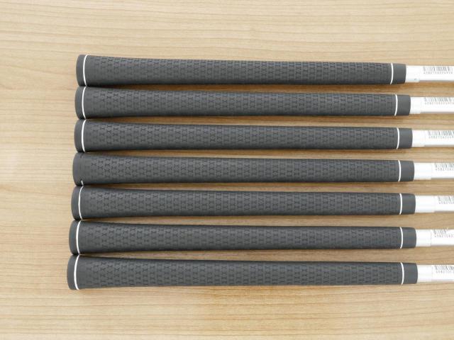 Iron set : Other Brand : ชุดเหล็ก Ryoma DSI (ตีง่ายมาก ไกลมากๆ หายากสุดๆ) มีเหล็ก 6-Pw,Aw,Sw (7 ชิ้น เหล็ก 6 ระยะเท่าเหล็ก 5 รุ่นอื่น) ก้านกราไฟต์ Tour AD Flex R