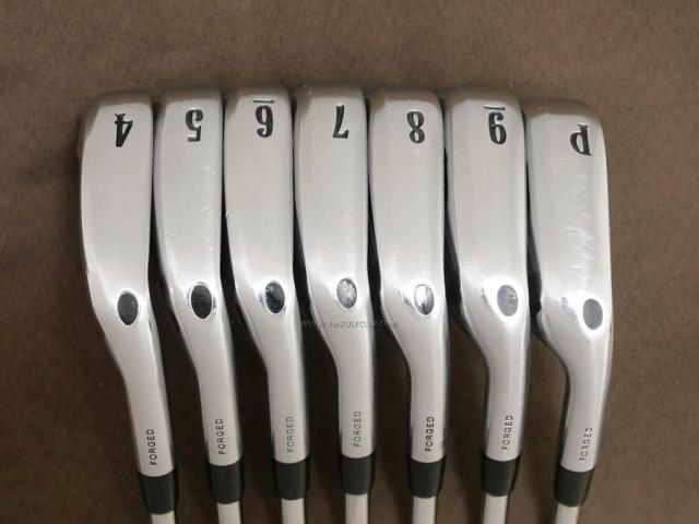 Iron set : Callaway : ชุดเหล็ก Callaway X-Tour (Forged) มีเหล็ก 4-Pw (7 ชิ้น) ก้านเหล็ก Dynamic Gold S300