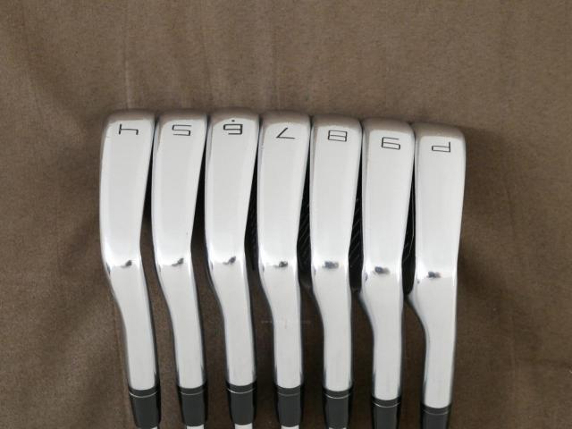 Iron set : Taylormade : ชุดเหล็ก Taylormade P760 Forged (ปี 2018 นุ่ม แน่น) มีเหล็ก 4-Pw (7 ชิ้น) ก้านเหล็ก NS Pro 950 Flex R