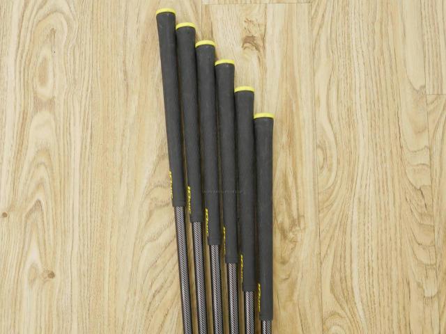 Iron set : PRGR : ชุดเหล็ก PRGR Red Titan Face (รุ่นปี 2018 หน้าเด้ง ตีไกลมาก) มีเหล็ก 5-Pw (6 ชิ้น) ก้านกราไฟต์ M-40 Flex SR