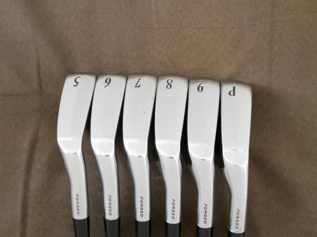 Iron set : Other Brand : **มีตำหนิ** ชุดเหล็ก Srixon Z545 Forged มีเหล็ก 5-Pw (6 ชิ้น) ก้านเหล็ก NS Pro 980 Flex S