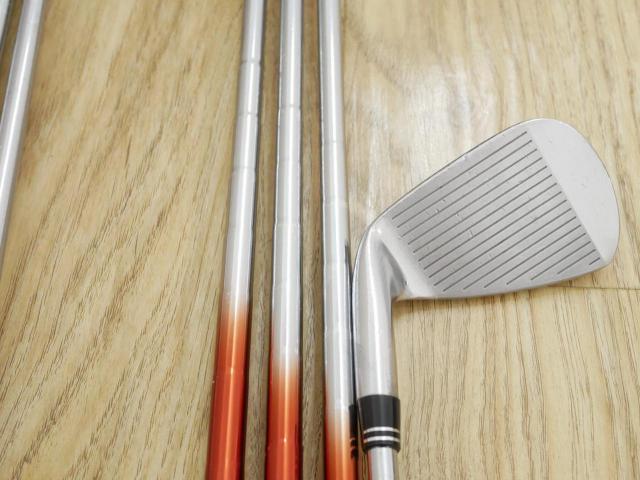 Iron set : Romaro : ชุดเหล็ก Romaro Ray V Forged Type R มีเหล็ก 5-Pw,Aw (7 ชิ้น) ก้านเหล็ก Design Tuning Flex S