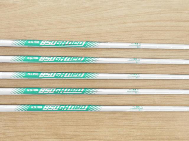 Iron set : Callaway : ชุดเหล็ก Callaway Big Bertha (ออกปี 2023 ตีง่ายที่สุดของ Callaway) มีเหล็ก 6-Pw (5 ชิ้น) ก้านเหล็ก NS Pro 950 Neo Flex S