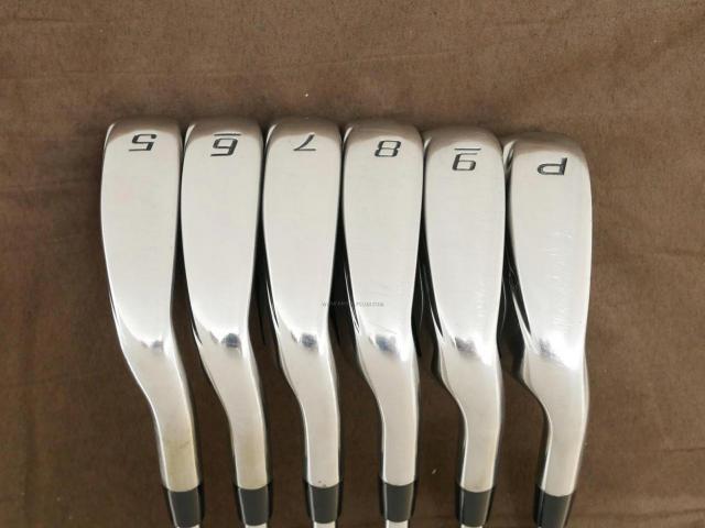 Iron set : Other Brand : ชุดเหล็ก Cobra MAX (ใบใหญ่ ตีง่าย) มีเหล็ก 5-Pw (6 ชิ้น) ก้านเหล็ก NS Pro Modus Flex S