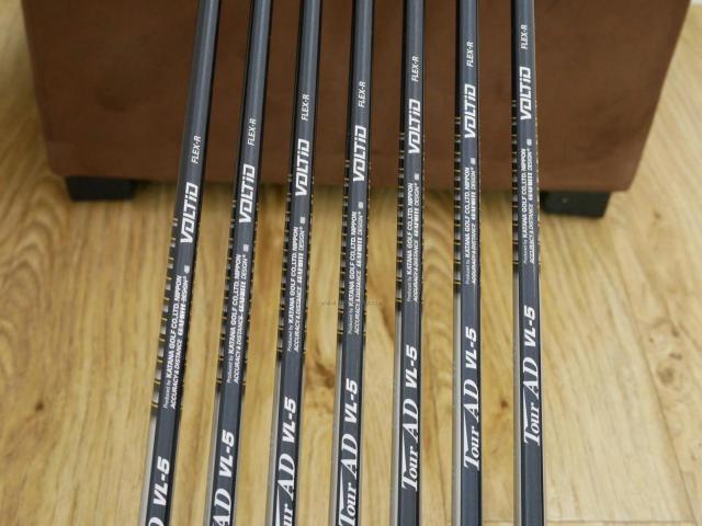 Iron set : Katana : ชุดเหล็ก Katana Voltio III LC (ใบใหญ่ หน้าเด้ง ง่าย ไกล) มีเหล็ก 5-Pw,Aw (7 ชิ้น) ก้าน Tour AD VL-5 Flex R