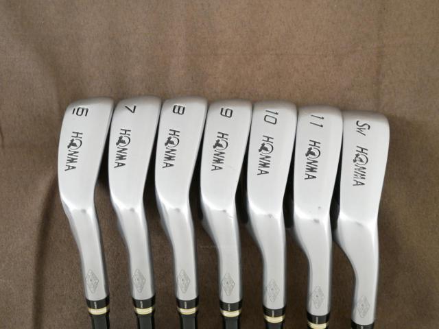 Iron set : Honma : ชุดเหล็ก Honma Beres IS-02 (หน้าเด้ง Forged) มีเหล็ก 6-11,Sw (7 ชิ้น เทียบเท่า 5-Pw,Sw) ก้าน ARMRQ 6 (45) Flex R (2 ดาว)