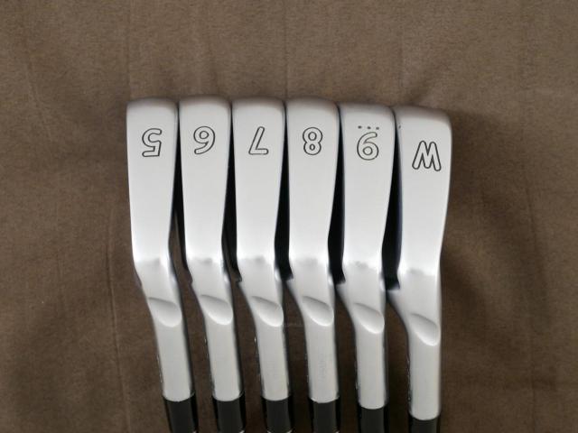 Iron set : Ping : ชุดเหล็ก Ping iBlade (ปี 2018) มีเหล็ก 5-Pw (6 ชิ้น) ก้านเหล็ก NS Pro Modus 105 Flex R