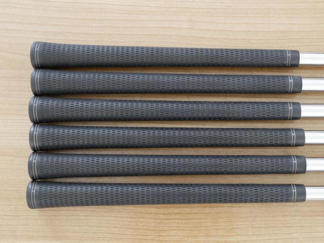Iron set : Tourstage : ชุดเหล็ก Tourstage V300 III (Forged) มีเหล็ก 5-Pw (6 ชิ้น) ก้านเหล็ก NS Pro 950 Flex R