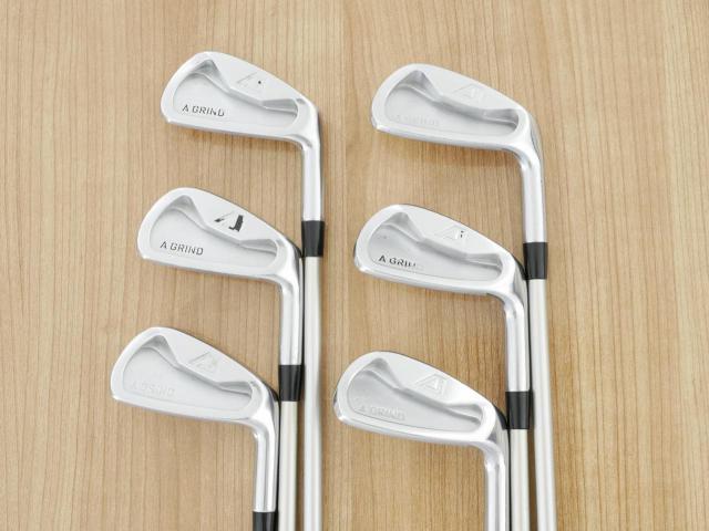 Iron set : Other Brand : ชุดเหล็ก A Grind Forged (นุ่มมากๆ หายากมากๆ) มีเหล็ก 5-Pw (6 ชิ้น) ก้านกราไฟต์ Fujikura MCI 110 Flex S