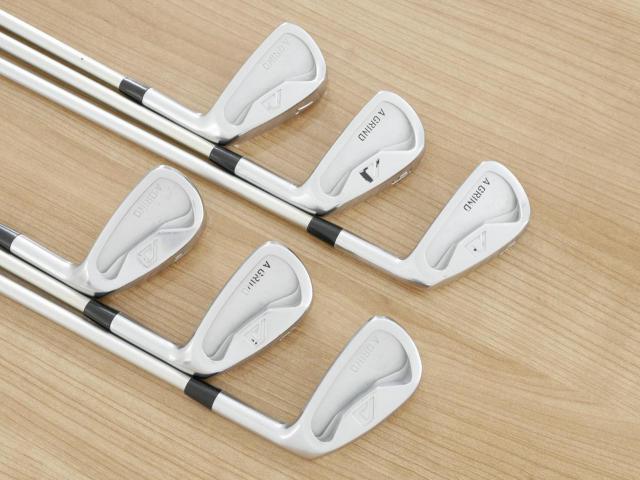 Iron set : Other Brand : ชุดเหล็ก A Grind Forged (นุ่มมากๆ หายากมากๆ) มีเหล็ก 5-Pw (6 ชิ้น) ก้านกราไฟต์ Fujikura MCI 110 Flex S