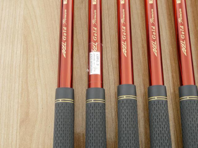 Iron set : Tsuruya : ชุดเหล็ก Tsuruya AXEL Gold Premium IV (รุ่นปี 2021 ของใหม่ 7 หมื่นกว่าบาท หน้าเด้งสุดๆ ไกลสุดๆๆ) มีเหล็ก 7-Pw,Aw,As (6 ชิ้น) ก้านกราไฟต์ Flex R (Light Weight)