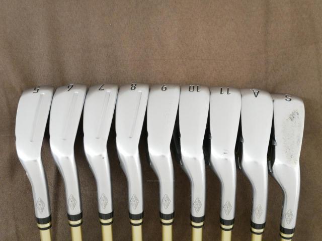 Iron set : Honma : ชุดเหล็ก Honma Beres 2020 Forged (ออกปี 2020) มีเหล็ก 5-11,Aw,Sw (9 ชิ้น เต็มเซ็ต เทียบเท่า 4-Pw,Aw,Sw) ก้าน ARMRQ (47) Flex S (2 ดาว)