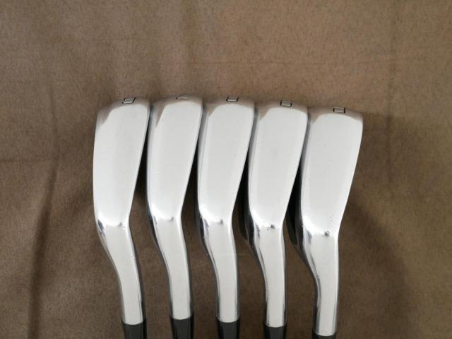 Iron set : Mizuno : ชุดเหล็ก Mizuno JPX 825 XD มีเหล็ก 6-Pw (5 ชิ้น) ก้านกราไฟต์ Flex SR