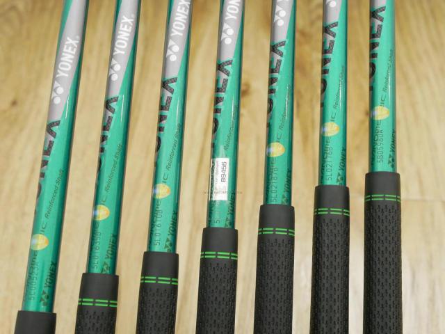 Iron set : Yonex : ชุดเหล็ก Yonex E-Zone Tri-G (รุ่นปี 2017 หน้าเด้ง ตีไกลมากๆ) มีเหล็ก 5-Pw,Sw (7 ชิ้น) ก้านกราไฟต์ Flex R