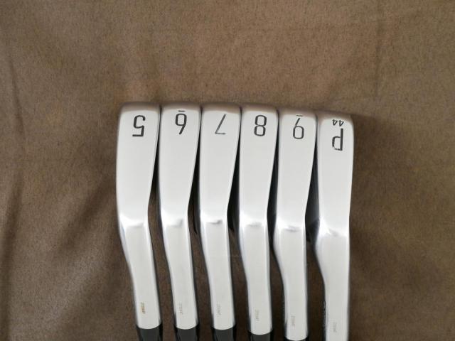 Iron set : Titleist : ชุดเหล็ก Titleist T150 Forged (ออกปี 2023 นุ่ม แน่น คม) มีเหล็ก 5-Pw (6 ชิ้น) ก้านเหล็ก Dynamic Gold 95 R300