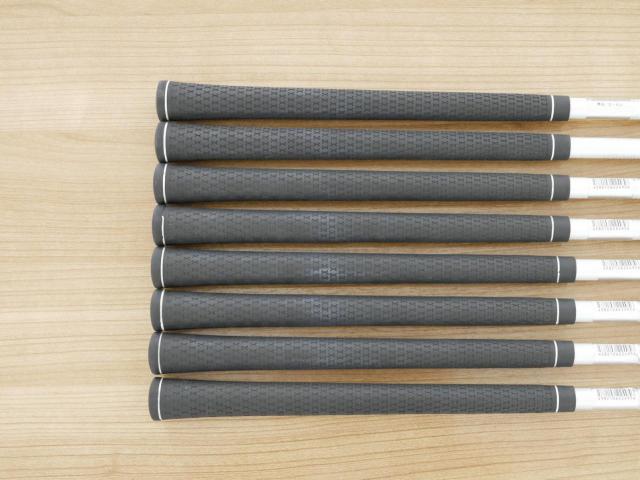 Iron set : Other Brand : ชุดเหล็ก Ryoma DSI (ตีง่ายมาก ไกลมากๆ หายากสุดๆ) มีเหล็ก 5-Pw,Aw,Sw (8 ชิ้น เหล็ก 5 ระยะเท่าเหล็ก 4 รุ่นอื่น) ก้านกราไฟต์ Tour AD Flex R