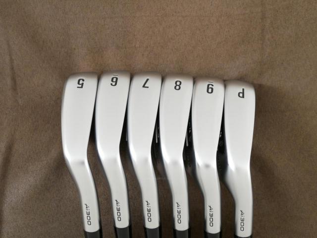 Iron set : Callaway : ชุดเหล็ก Callaway APEX Ai300 Forged (รุ่นล่าสุด ออกปี 2024) มีเหล็ก 5-Pw (6 ชิ้น) ก้านกราไฟต์ UST Mamiya RECOIL DART 6 Flex R