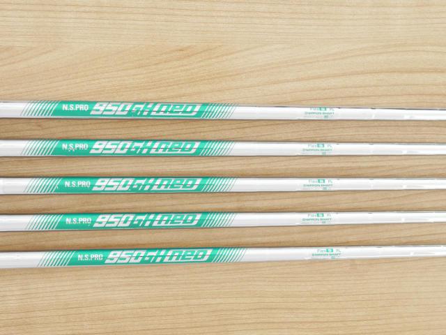 Iron set : Callaway : ชุดเหล็ก Callaway Big Bertha (ออกปี 2023 ตีง่ายที่สุดของ Callaway) มีเหล็ก 6-Pw (5 ชิ้น) ก้านเหล็ก NS Pro 950 Neo Flex S