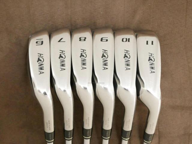 Iron set : Honma : ชุดเหล็ก Honma Bezeal 525 (ออกปี 2016 รุ่นนี้ใบใหญ่ที่สุดของ Honma) มีเหล็ก 6-11 (6 ชิ้น เทียบเท่า 5-Pw) ก้านเหล็ก NS Pro 950 Flex S