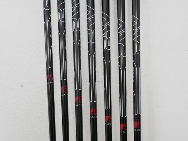 Iron set : Taylormade : ชุดเหล็ก Taylormade M2 มีเหล็ก 5-Pw,Sw (7 ชิ้น) ก้านกราไฟต์ Flex S
