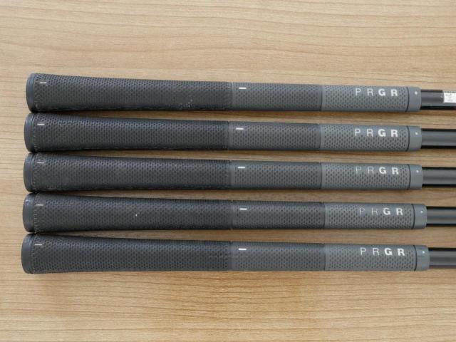 Iron set : PRGR : ชุดเหล็กกระเทย PRGR Egg II (ตีง่ายและไกลมาก)  มีเหล็ก 8-Pw,Aw,Sw (5 ชิ้น) ก้านกราไฟต์ Flex R2 (M-35)