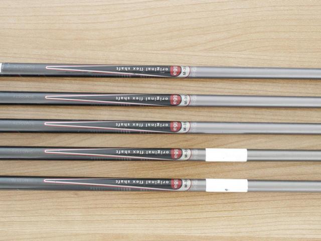 Iron set : PRGR : ชุดเหล็กกระเทย PRGR Egg II (ตีง่ายและไกลมาก)  มีเหล็ก 8-Pw,Aw,Sw (5 ชิ้น) ก้านกราไฟต์ Flex R2 (M-35)