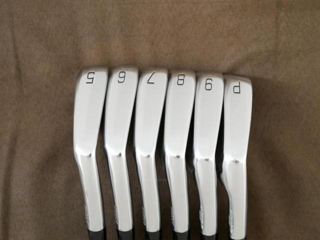Iron set : Mizuno : ชุดเหล็ก Mizuno Pro 225 Forged (ปี 2023 นุ่ม แน่น ระยะดี) มีเหล็ก 5-Pw (6 ชิ้น) ก้านเหล็ก Dynamic Gold 95 S200