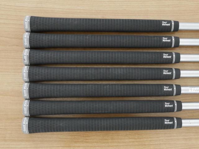Iron set : Honma : ชุดเหล็ก Honma Tour World TW747V Forged (รุ่นปี 2019) มีเหล็ก 4-10 (7 ชิ้น) ก้านเหล็ก KBS C-Taper Lite 110 Flex S