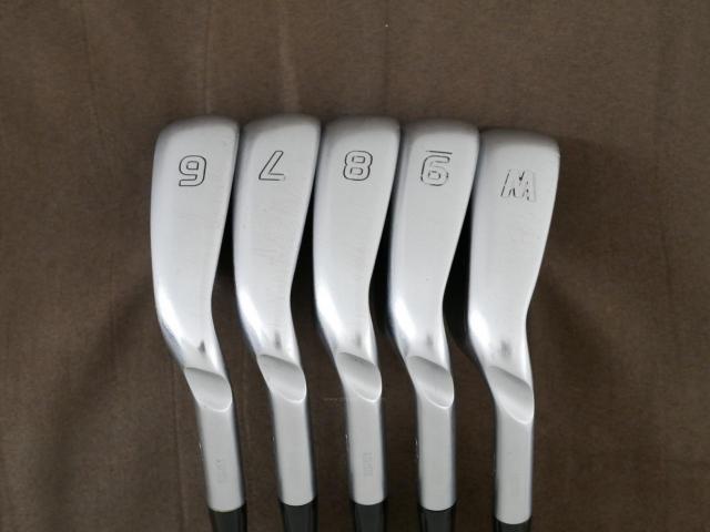 Iron set : Ping : ชุดเหล็ก Ping G700 (ปี 2019 Japan Spec. ใบใหญ่ ง่ายที่สุด ไกลที่สุดของ Ping) มีเหล็ก 6-Pw (5 ชิ้น) ก้านเหล็ก NS Pro 950 Flex R