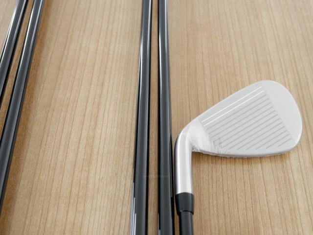 Iron set : Callaway : **ของใหม่ ยังไม่แกะพลาสติก** ชุดเหล็ก Callaway Rogue ST Max (ออกปี 2022 ตีง่าย ไกลมาก) มีเหล็ก 6-Pw (5 ชิ้น) ก้านกราไฟต์ Mitsubishi TENSEI CR 55 Flex R