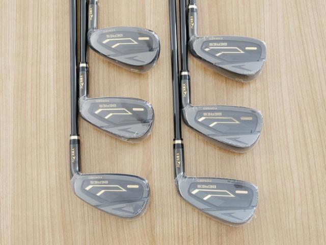 Iron set : Honma : **ของใหม่ ยังไม่แกะพลาสติก** ชุดเหล็ก Honma Beres 09 Forged Black (รุ่นล่าสุด ออกปี 2024 สวยมากๆ) มีเหล็ก 6-11 (6 ชิ้น เทียบเท่า 6-Pw) ก้าน ARMRQ FX Flex R