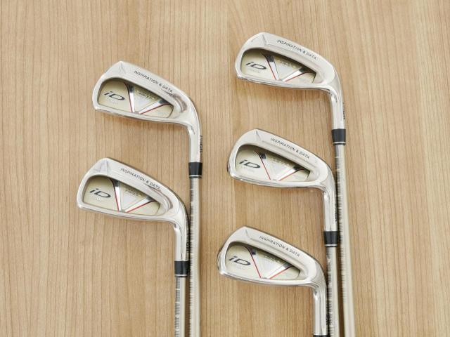 Iron set : PRGR : ชุดเหล็ก PRGR ID Nabla Red (รุ่นท๊อปสุด หน้าเด้ง ไกลมาก) มีเหล็ก 6-Pw (5 ชิ้น) ก้านกราไฟต์ M-40 Flex SR