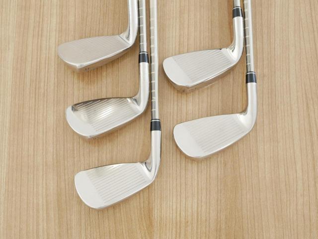 Iron set : PRGR : ชุดเหล็ก PRGR ID Nabla Red (รุ่นท๊อปสุด หน้าเด้ง ไกลมาก) มีเหล็ก 6-Pw (5 ชิ้น) ก้านกราไฟต์ M-40 Flex SR