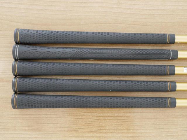 Iron set : Katana : **มีตำหนิ** ชุดเหล็ก Katana Voltio NINJA 880Hi Gold (รุ่นท็อปสุด ปี 2018 ตีง่าย ไกล สวยมากๆ) มีเหล็ก 6-Pw (5 ชิ้น) ก้านกราไฟต์ Fujikura Speeder 361 Flex R-Easy Light (R2)
