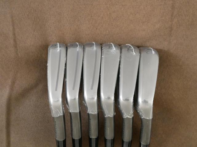 Iron set : Taylormade : **ของใหม่ ยังไม่แกะพลาสติก**ชุดเหล็ก Taylormade P770 Black Forged (หายาก รุ่นล่าสุด ออกปี 2024 นุ่ม แน่น) มีเหล็ก 5-Pw (6 ชิ้น) ก้านเหล็ก Ns Pro Modus 120 Flex S