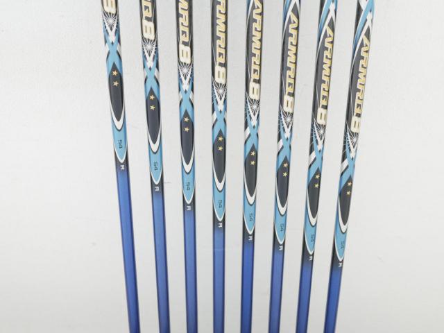 Iron set : Honma : ชุดเหล็ก Honma Beres IS-03 (ปี 2015 หน้าเด้ง Forged) มีเหล็ก 4-11 (8 ชิ้น เทียบเท่า 4-Pw) ก้าน ARMRQ 8 (54) FLex R (2 ดาว)