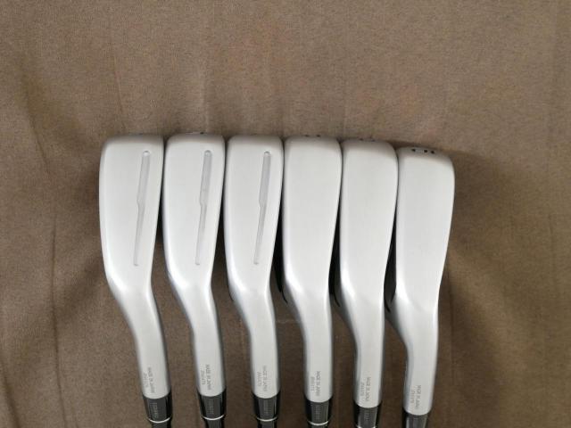 Iron set : Honma : ชุดเหล็ก Honma Tour World GS (ออกปี 2021 ใบใหญ่ ตีง่าย ไกล) มีเหล็ก 5-10 (6 ชิ้น) ก้านกราไฟต์ Honma Speedtuned 48 Flex SR