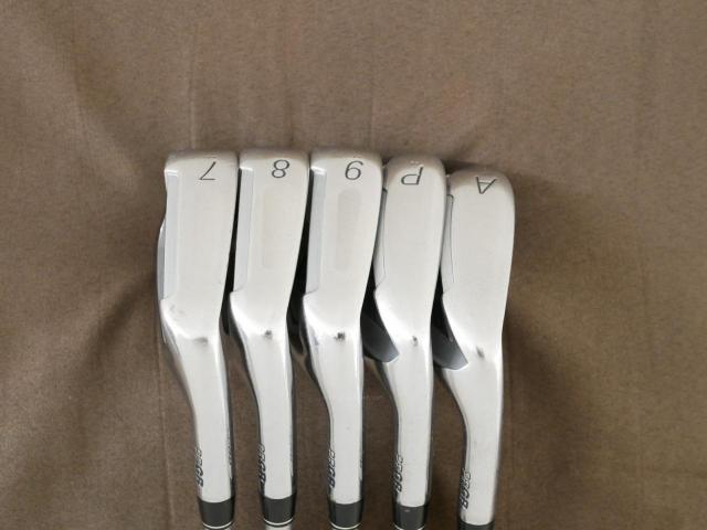 Lady club : All : ชุดเหล็ก PRGR ID Nabla RS Titan Face (ปี 2015 หน้าเด้ง ตีไกล) มีเหล็ก 7-Pw,Aw (5 ชิ้น) ก้านกราไฟต์ Mitsubishi Rayon M-30 (Flex L)