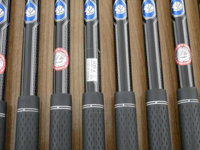 Iron set : Taylormade : ชุดเหล็ก Taylormade Gloire F2 Forged (รุ่นท๊อปสุด Japan Spec. ออกปี 2017) มีเหล็ก 5-Pw,Aw,Sw (8 ชิ้น) ก้านกราไฟต์ Flex S