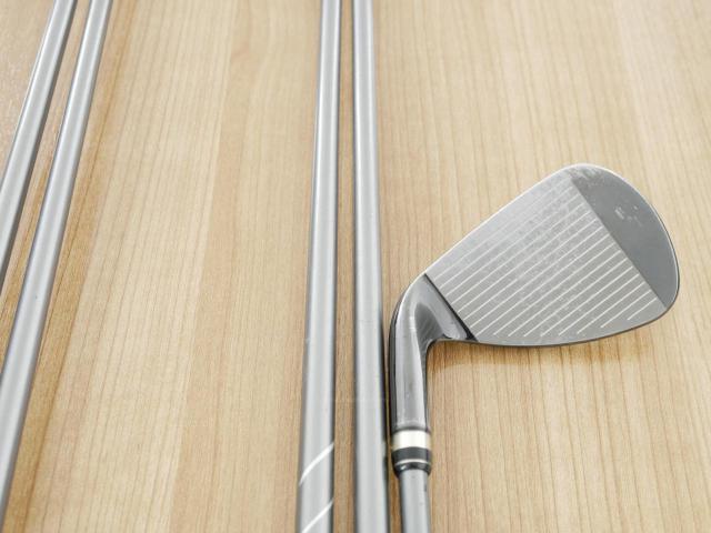 Lady club : All : ชุดเหล็กกระเทย PRGR New Egg Iron (รุ่นปี 2017 ตีง่ายและไกลมาก) มีเหล็ก 7-Pw,As (5 ชิ้น) ก้านกราไฟต์ Flex L (M-30)