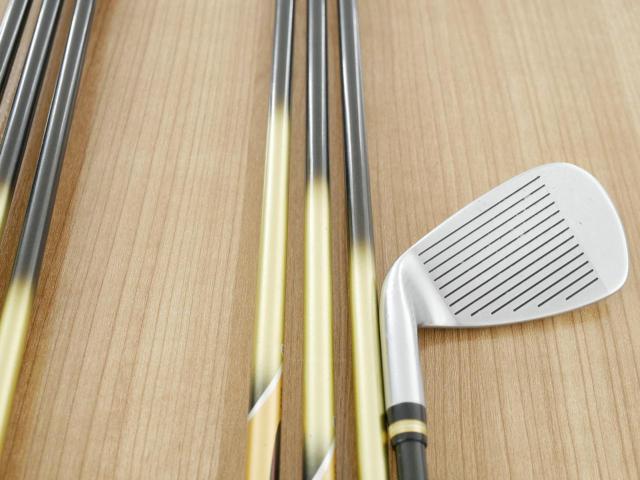 Iron set : Honma : ชุดเหล็ก Honma Beres IS-02 (หน้าเด้ง Forged) มีเหล็ก 5-11 (7 ชิ้น เทียบเท่า 4-Pw) ก้าน ARMRQ 6 (49) Flex R (2 ดาว)