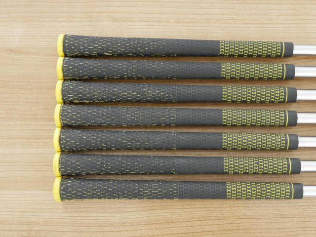 Iron set : Taylormade : ชุดเหล็ก Taylormade P770 Forged (ปี 2021 นุ่ม แน่น) มีเหล็ก 4-Pw (7 ชิ้น) ก้านเหล็ก KBS Tour FLT 120 Flex S