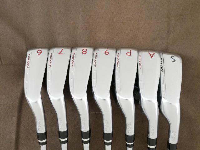 Iron set : Yamaha : ชุดเหล็ก Yamaha Inpres UD+2 (ออกปี 2021 ตีไกลที่สุด ไกลกว่าเหล็กทั่วไป 2 เบอร์ หน้าเด้ง COR 0.822) มีเหล็ก 6-Pw,Aw,Sw (7 ชิ้น) ก้านเหล็ก NS Pro Zelos 7 Flex S