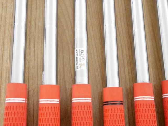 Iron set : Yamaha : ชุดเหล็ก Yamaha Inpres UD+2 (ออกปี 2021 ตีไกลที่สุด ไกลกว่าเหล็กทั่วไป 2 เบอร์ หน้าเด้ง COR 0.822) มีเหล็ก 6-Pw,Aw,Sw (7 ชิ้น) ก้านเหล็ก NS Pro Zelos 7 Flex S