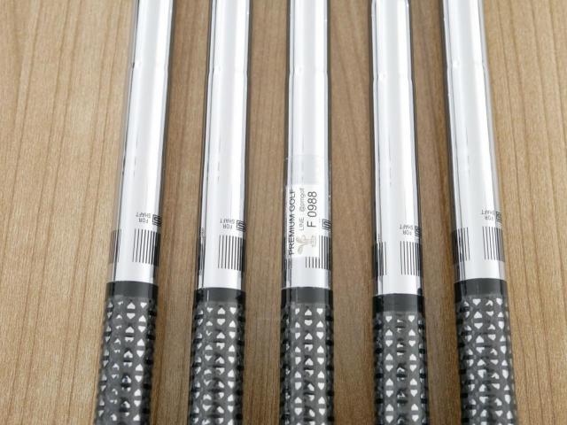 Iron set : Titleist : ชุดเหล็ก Titleist T200 Forged (รุ่นปี 2022 Japan Spec) มีเหล็ก 6-Pw (5 ชิ้น) ก้านเหล็ก NS Pro 750 Wrap Tech Flex R